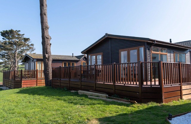 Wonderful villa for 6 guests with pool, WIFI, TV, terrace, pets allowed and parking