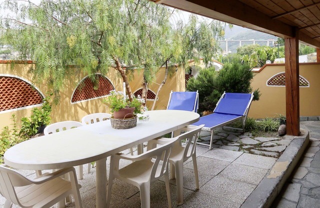 Wonderful villa for 9 people with WIFI, A/C, TV, terrace and pets allowed