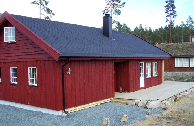 Wooden holiday home with sauna near ski center, swimming lake and golf course (WLAN)