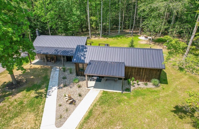 Woodside Ranch House w/Hot Tub, Private Deck & Scenic Trails in Wine Country