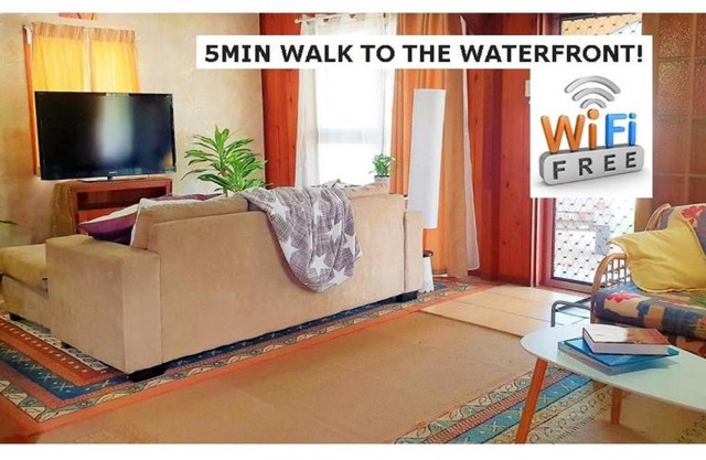 WOODY Pt - AMAZING 1970's SHARE HOUSE BY THE SEA-4 rooms available!