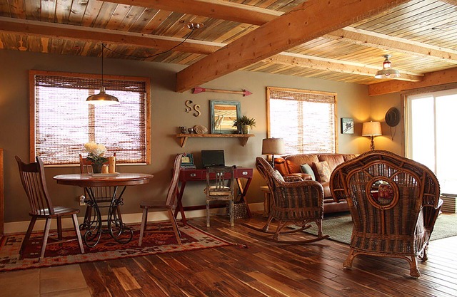 Work and Play Retreat - High Speed WiFi - 30 Day min. stay - Incredible Views