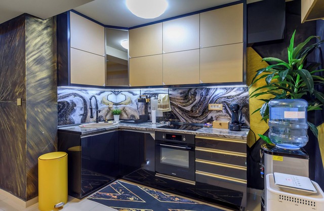 Xspa apartment in prime location.n103m2 studio with sauna and jacuzzi.