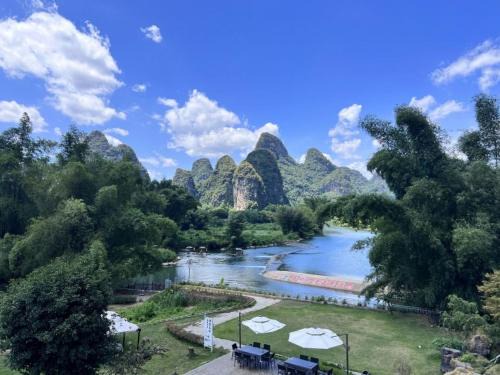 Yangshuo Yulong Wonderland Hotel