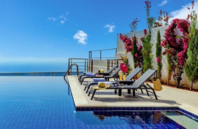 You can enjoy both the sea and nature in our luxury villa with unique sea view.