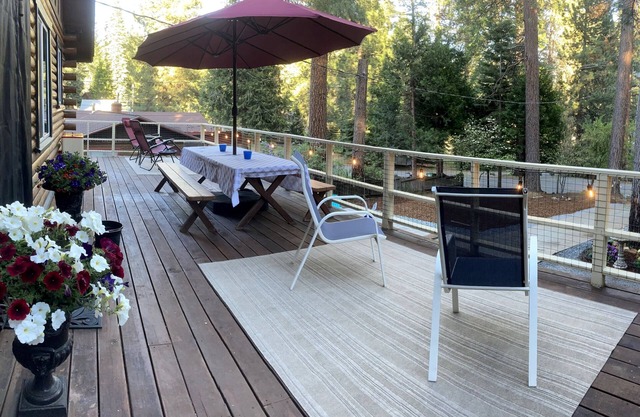 You'll Love this Comfortable Log Cabin on Popular Big Springs Rd.