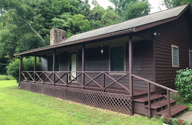 Your Adventure Awaits! Breathtaking views and Private River Access!