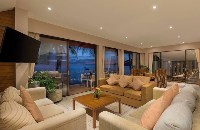 Your exclusive villa on the sand, Private Pool, Stunning Ocean Views