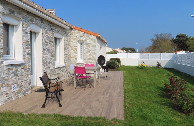 YOUR HOLIDAY AT SABLES D'OLONNE THE MOST BEAUTIFUL BEACH ON THE COTE DE LUMIERE