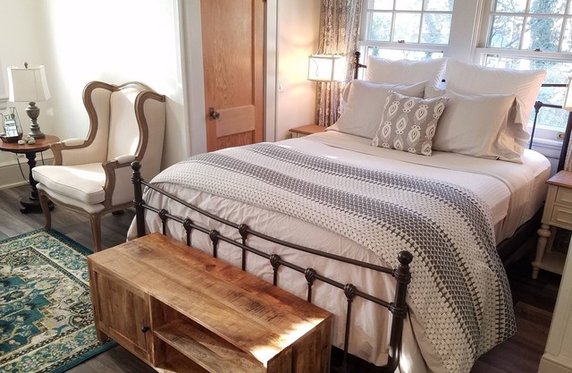 Your Montford Nest, A private cozy retreat.