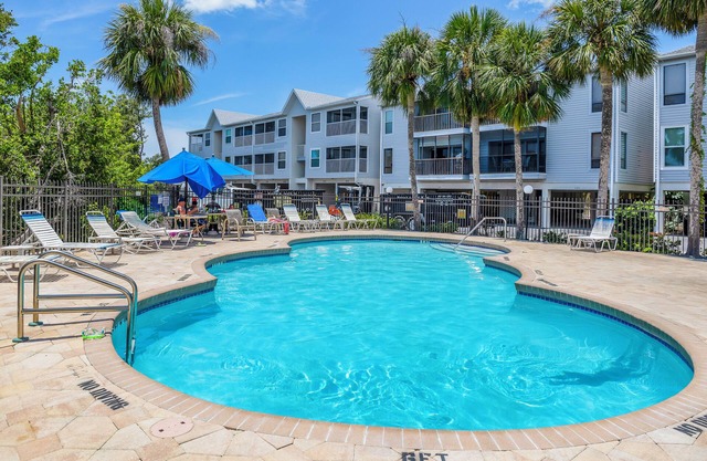 Your Perfect Florida Gulf Coast Escape - Mangrove Setting & Modern Luxury