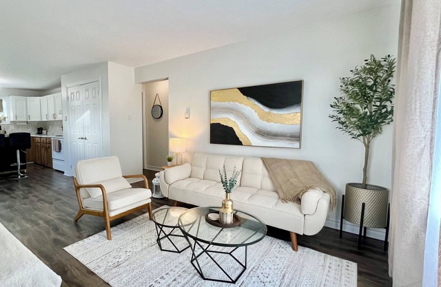 YSJ Short Stays - 2 Bedroom Apartment with Private Patio!