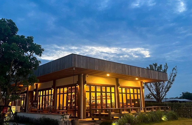 Zenery Lake Resort