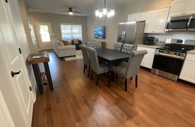 Zenyatta Cottage | 3BR Retreat in Horse Country