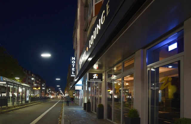 Zi Hotel & Lounge