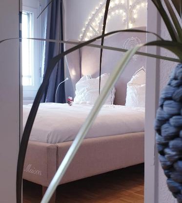 Zurich Suite - your home away from home - with washer, dryer and lots of space