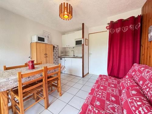 Notre-Dame-de-Bellecombe Apartment | À Notre-Dame-de-Bellecombe: charmant appart 4-5 pers, terrasse sud, animaux OK - FR-1-505-56