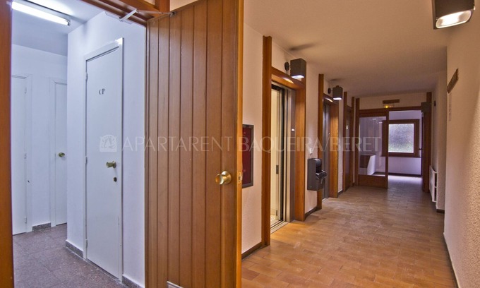 Baqueira Apartment | Àneu - Edificio Bonaigua