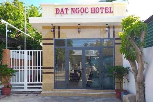 East Ham Tien Beach Hotel | Đạt Ngọc Hotel Mũi Né