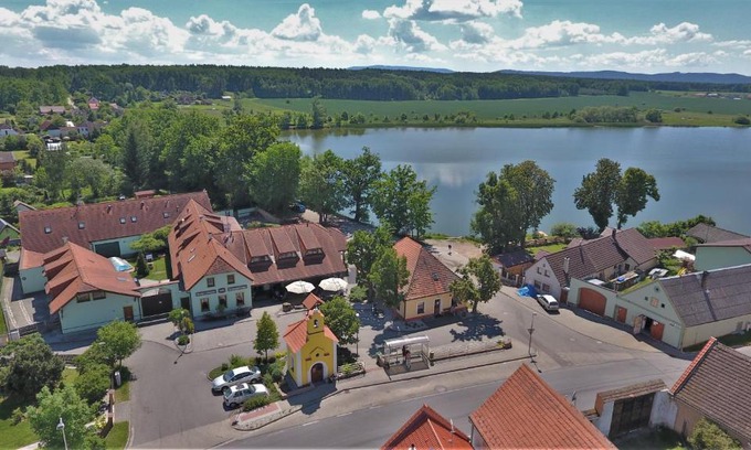 Litvinovice House | Šindlovská krčma