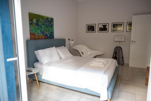 Korinthos Apartment | Μονοκατοικία με κήπο στη θάλασσα.