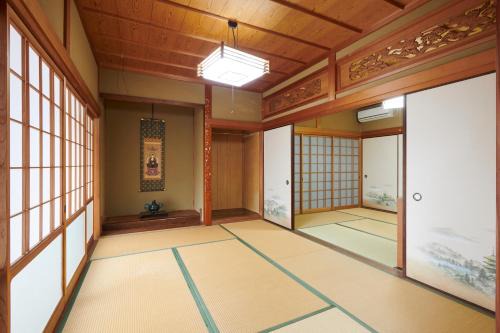Nachikatsuura House | 一棟貸自炊可-世界遺産 熊野古道歩きやサイクリングの拠点に-Wifi-駐車場3台無料
