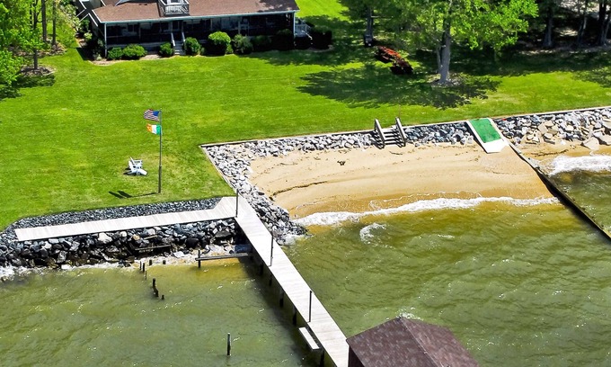 Piney Point House | 1.5 hours from D.C. - No Bay Bridge - Indoor Pool - Private Beach - Sunsets