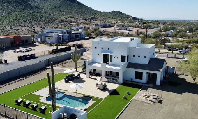 Apache Junction House | 1+ Acre 5 Bedroom Desert Oasis with Pool and Mountain Views!