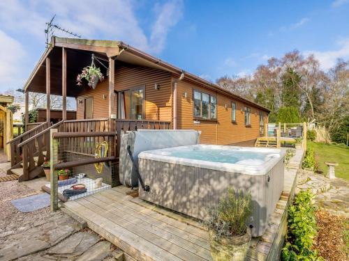 Whitegate House | 1 Bed in Whitegate 91266