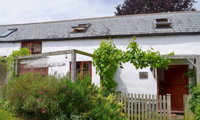 Ottery St Mary Cottage | 1 bedroom accommodation in Fluxton, near Ottery St Mary