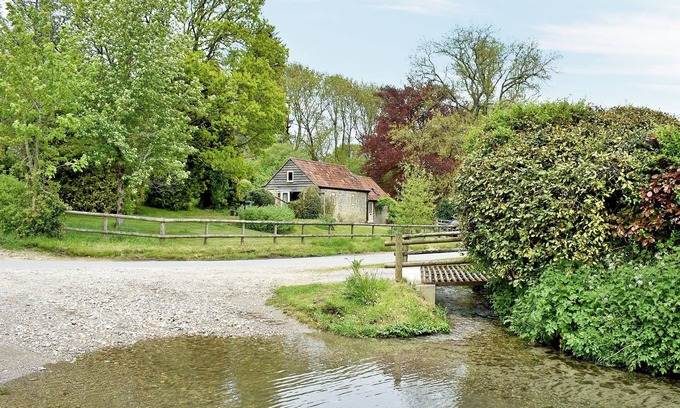 West Compton Cottage | 1 bedroom accommodation in Lower Wraxall, near Dorchester