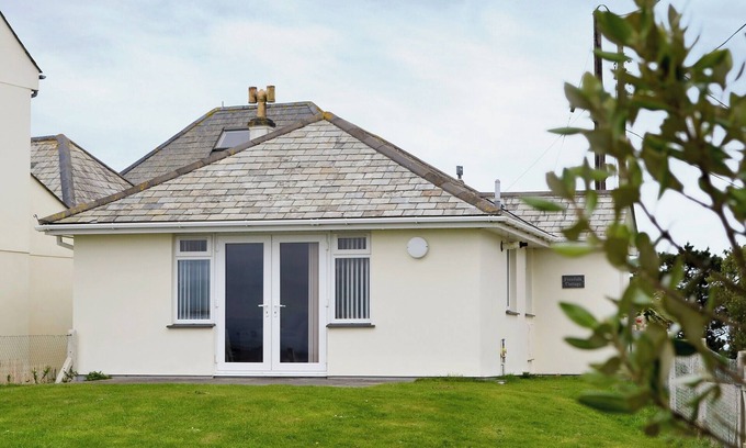 Trebetherick Cottage | 1 bedroom accommodation in Polzeath, near Wadebridge