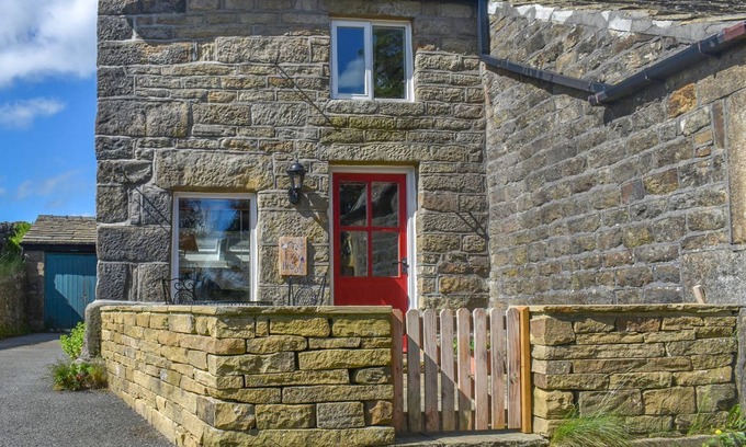 Oldfield Cottage | 1 bedroom accommodation in Oldfield, near Haworth
