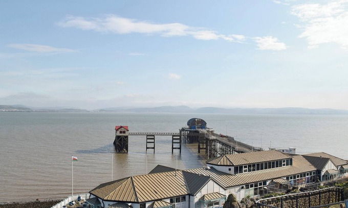 Mumbles Cottage | 1 bedroom accommodation in Mumbles, near Swansea