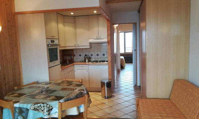 Val Claret Apartment | 1-bedroom apt 500m from slopes with south/west balcony