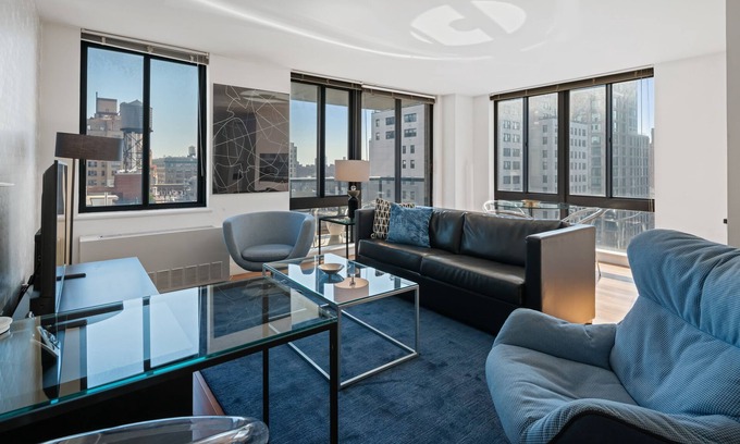 Gramercy Apartment | 1 Bedroom with Balcony Near Union Square