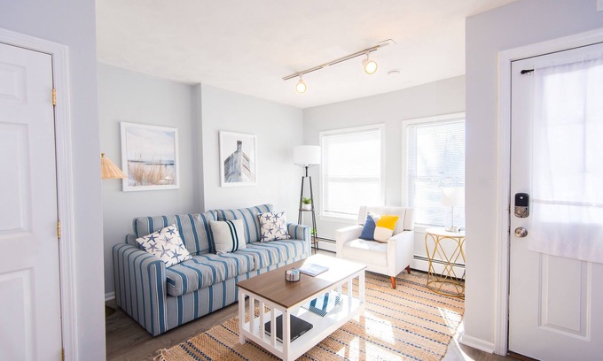 Newport Condo | 1-BR Condo in Downtown Newport! Steps to Thames St