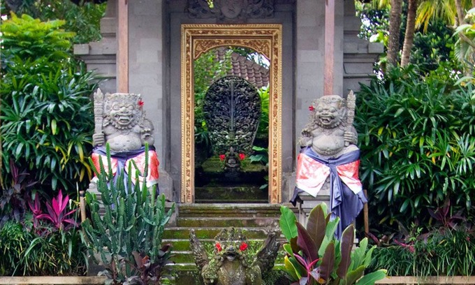 Peliatan Villa | 1 BR Garden Villa in Ubud with private Jacuzzi