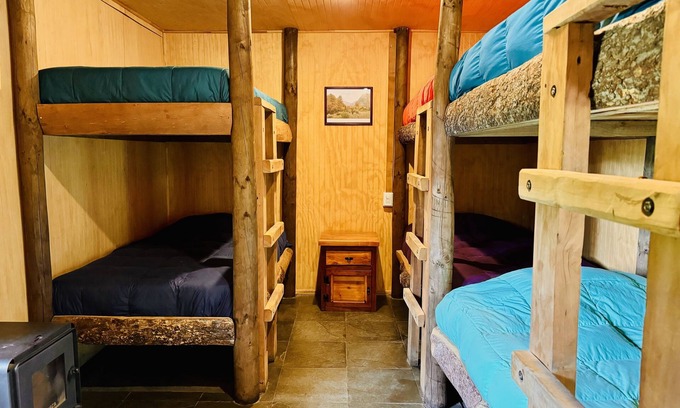 Colbun Cabin | 1-cabaña con Gran Vista en las Montañas con hot tub Para 20 Personas