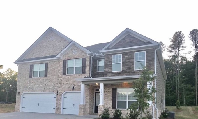 North Augusta House | 1 exit away from Masters & all entertainment near Washington Rd.