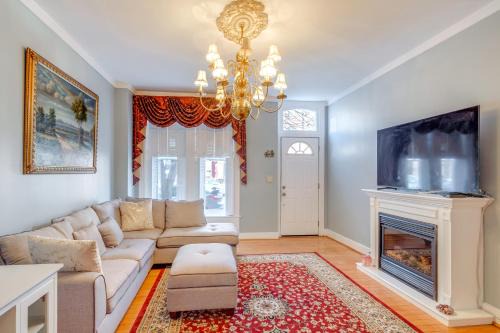 Upper Fells Point House | 1 Mi to Dtwn Townhome with Patio in Baltimore!
