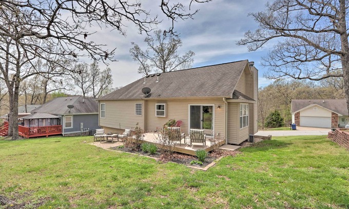 Osage Beach House | < 1 Mi to Marina: Family-Friendly Osage Beach Home