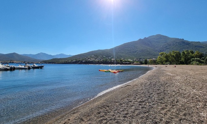 Galeria Apartment | 1-star, non-smoking apartment 100 metres from the beach