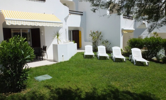 Branqueira Apartment | 10 Min Walk to the Beach.Luxury apartment, overlooking golf driving range.