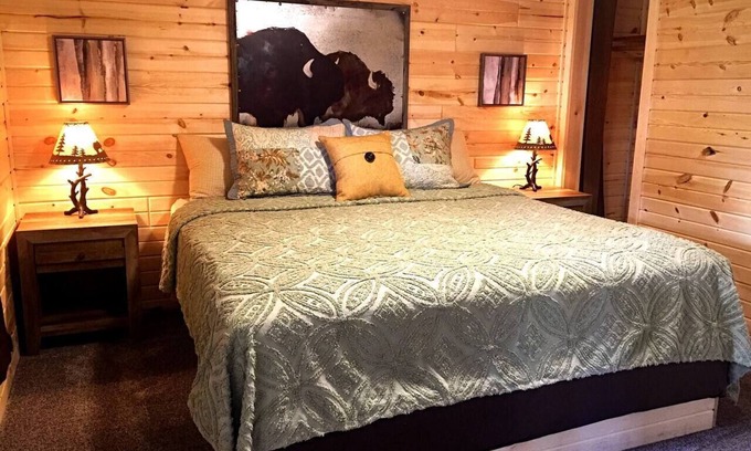 Rapid City Cabin | 10 Person Cabin near Mount Rushmore