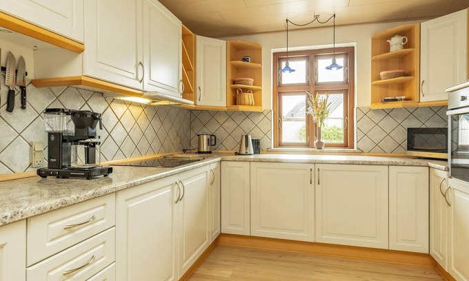 Krik House | 10 person holiday home in Vestervig