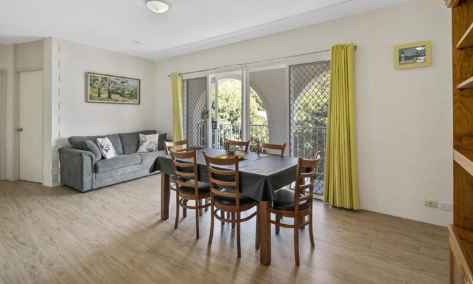 Point Lookout Apartment | 10 The Islander Resort