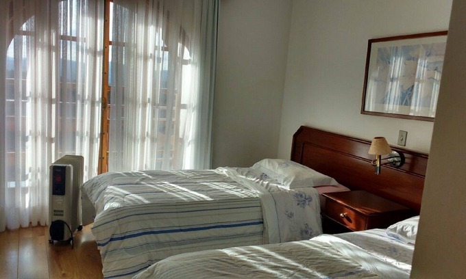 Alto do Capivari Apartment | 100m2 of comfort and security + heated pool + covered garage