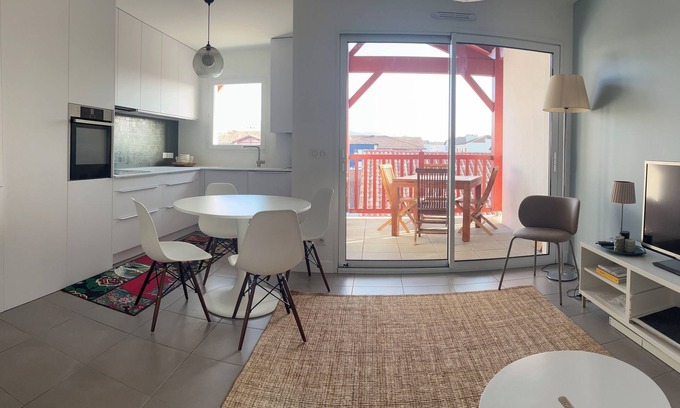 Saint-Jean-de-Luz Apartment | 10mn walk from downtown! Private parking. Ideal for families.