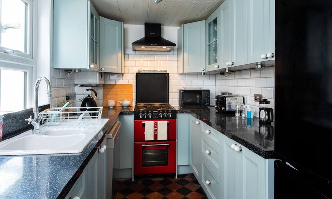 Chysauster Cottage | 11 Belgravia Street